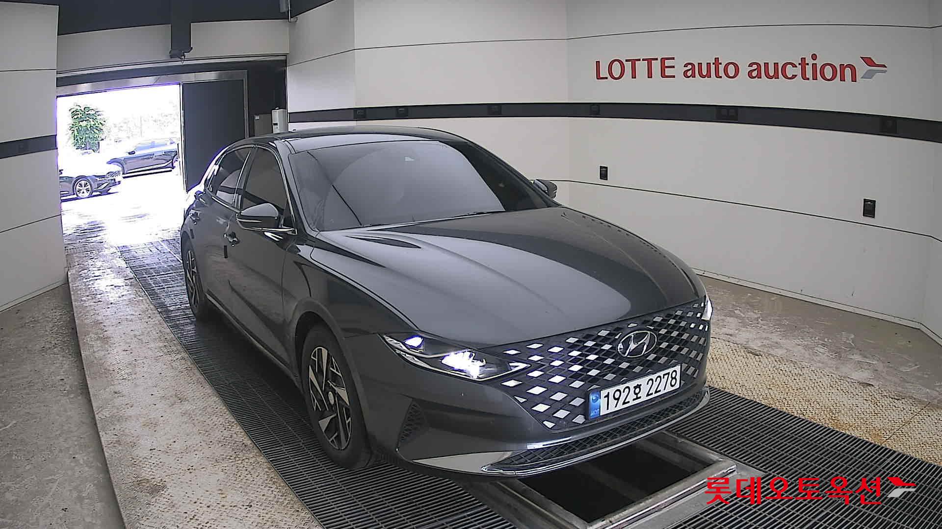 2022 - hyundai grandeur