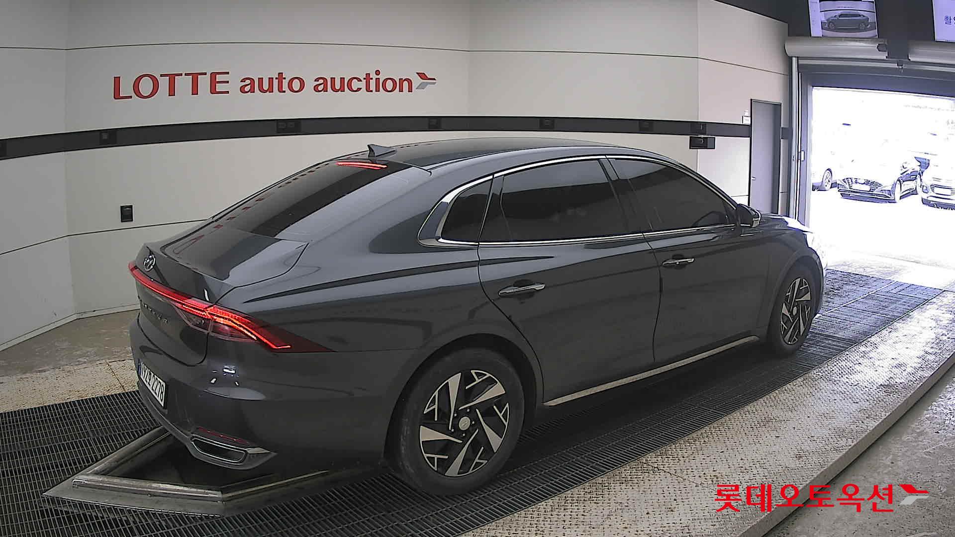 2022 - hyundai grandeur