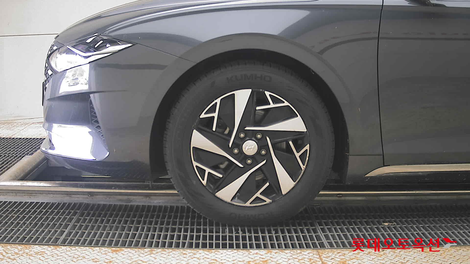 2022 - hyundai grandeur