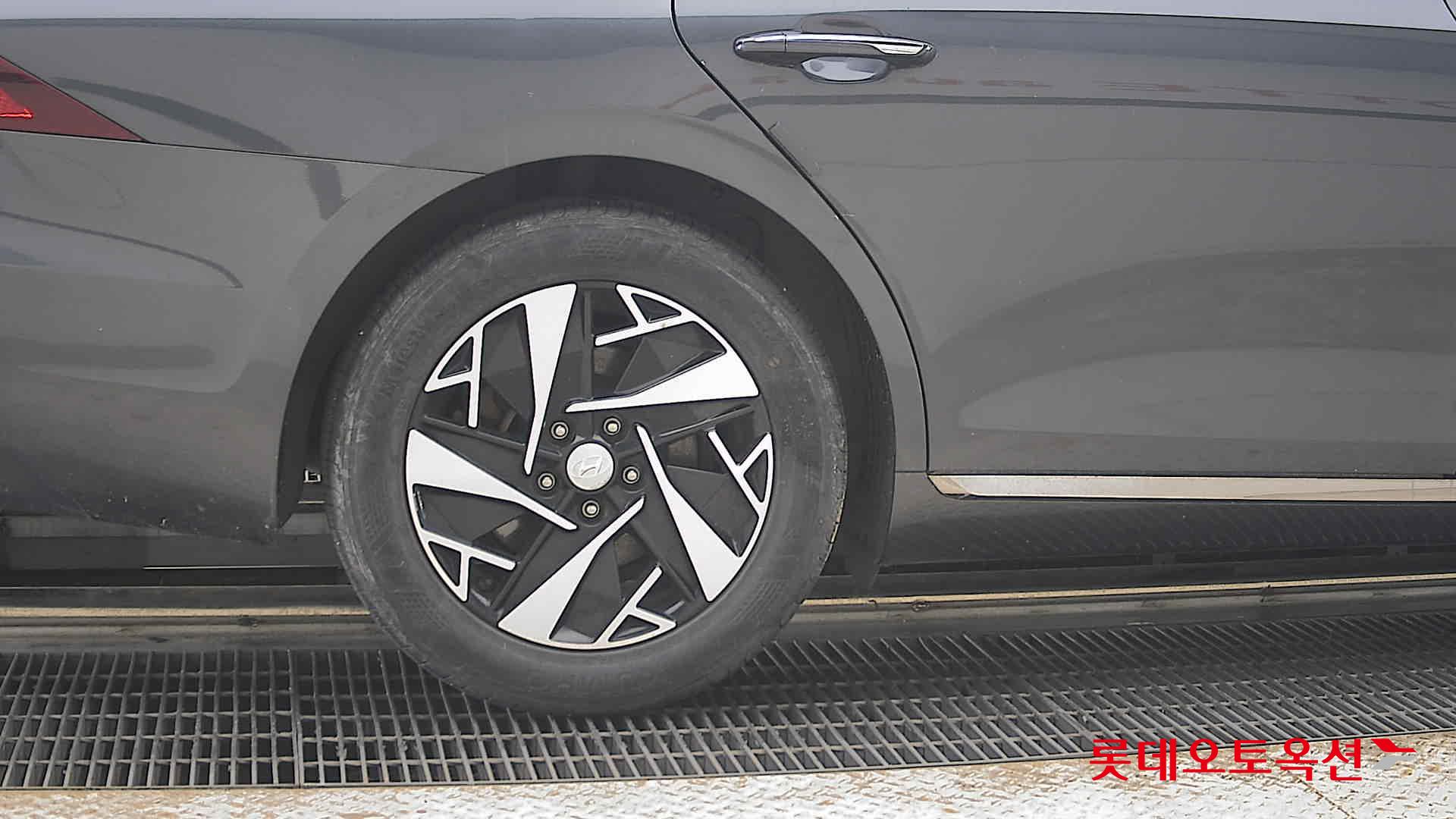 2022 - hyundai grandeur
