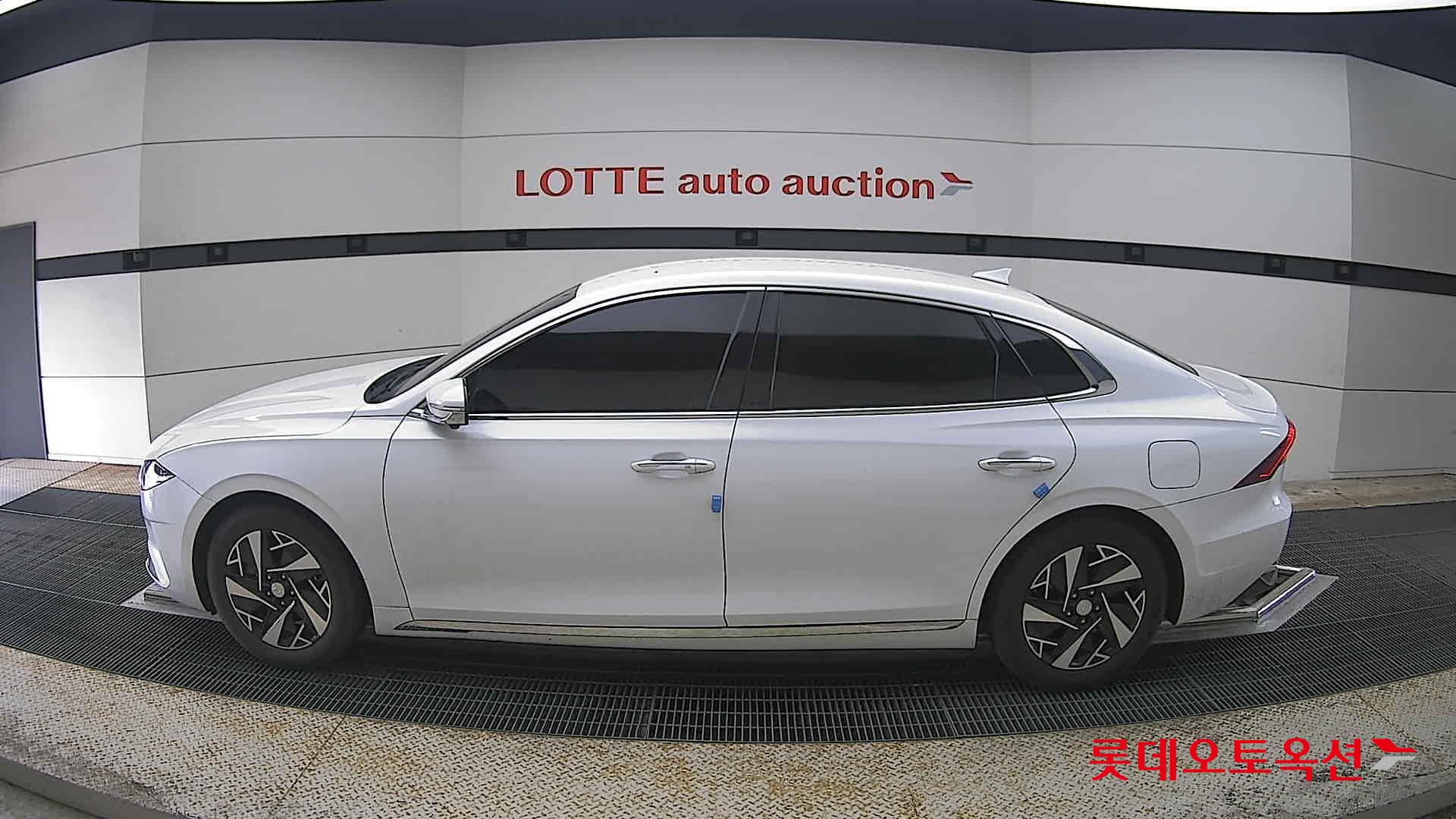 Hyundai Grandeur 2020 - Image 13