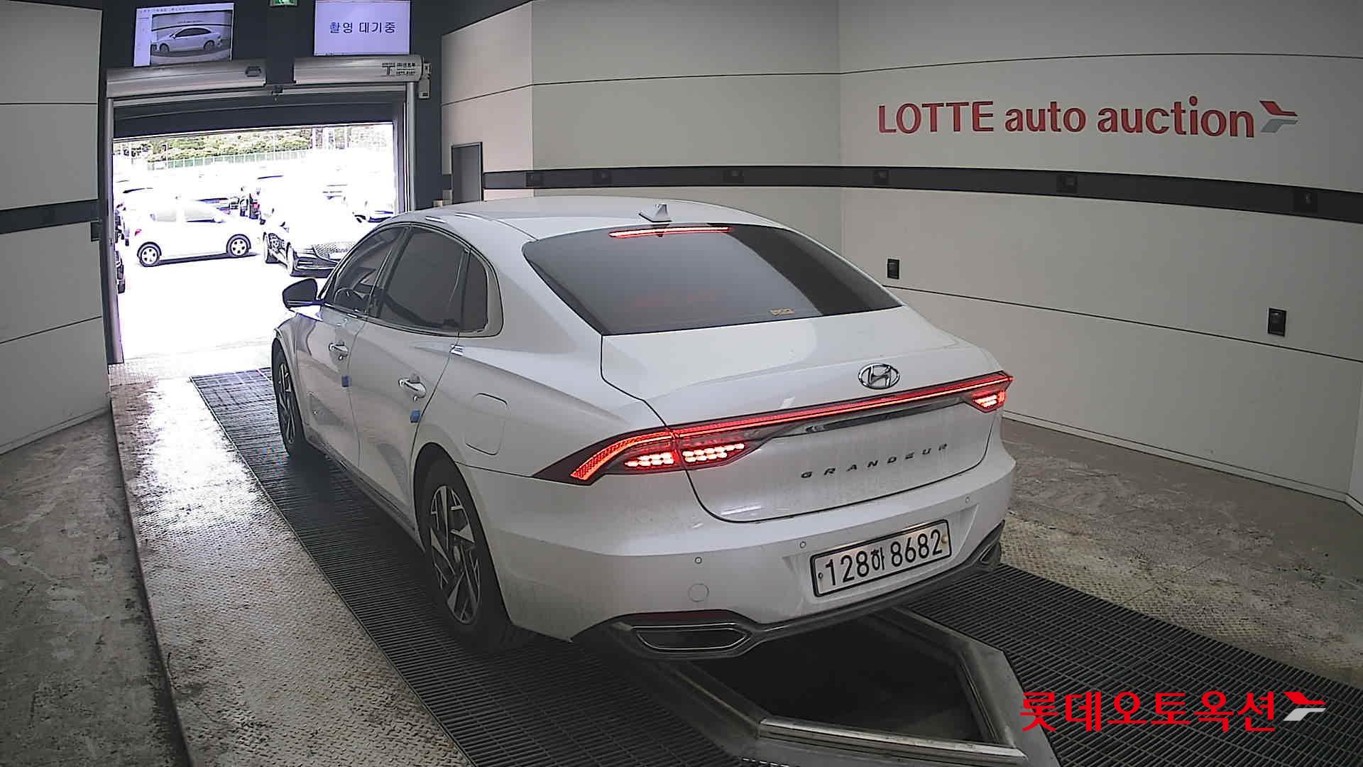Hyundai Grandeur 2020 - Image 16