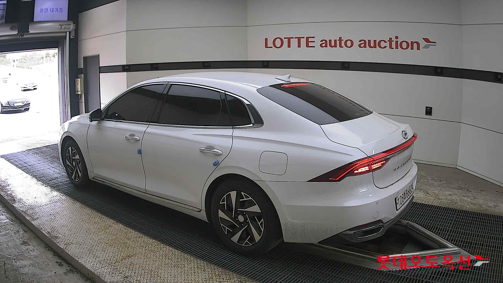 Hyundai Grandeur 2020 - Image 15