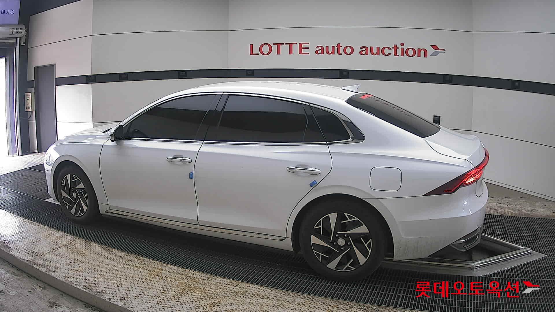 Hyundai Grandeur 2020 - Image 14