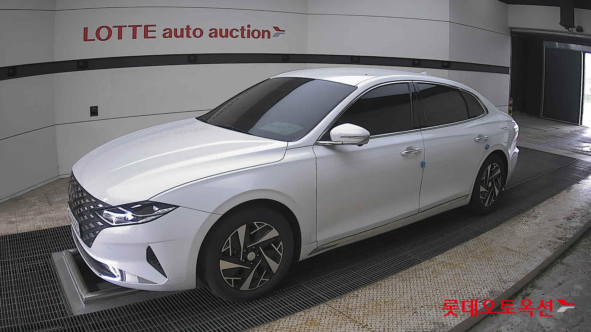 Hyundai Grandeur 2020 - Image 11