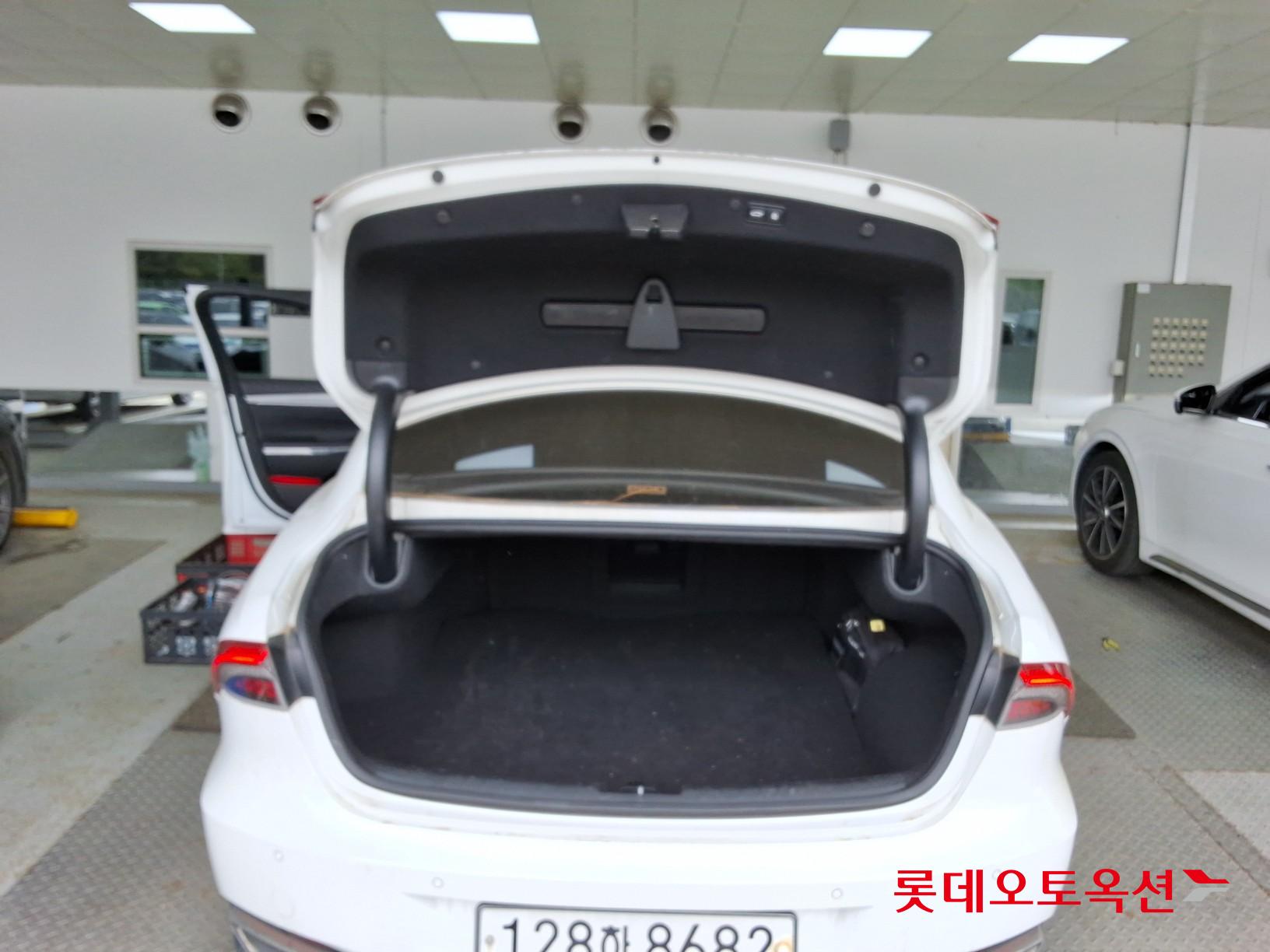 Hyundai Grandeur 2020 - Image 9