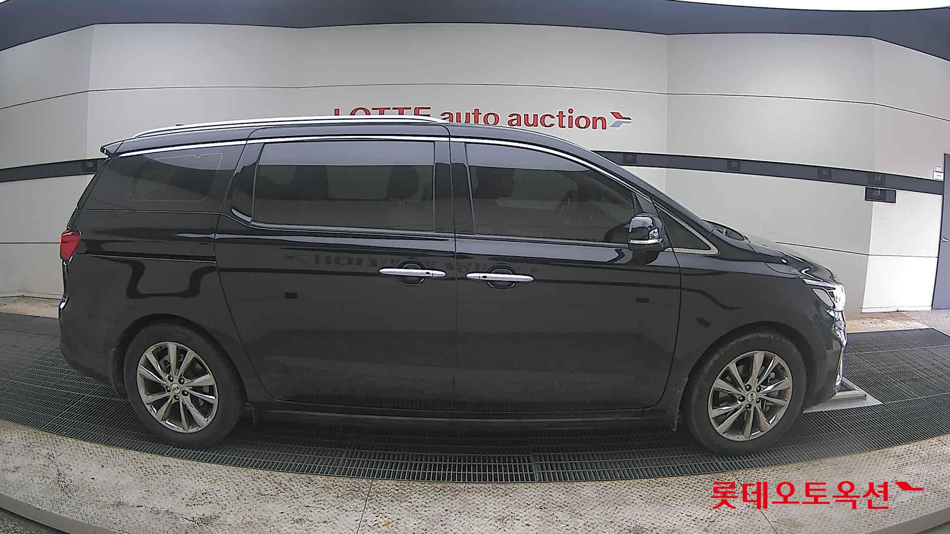 كيا نيو كارنيفال 2020 - صورة 21