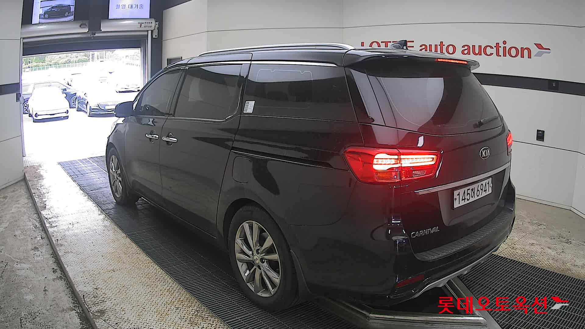 كيا نيو كارنيفال 2020 - صورة 4