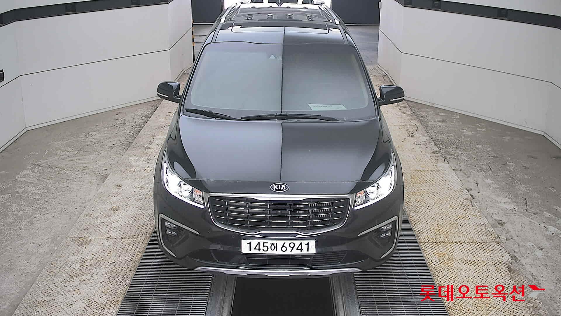 كيا نيو كارنيفال