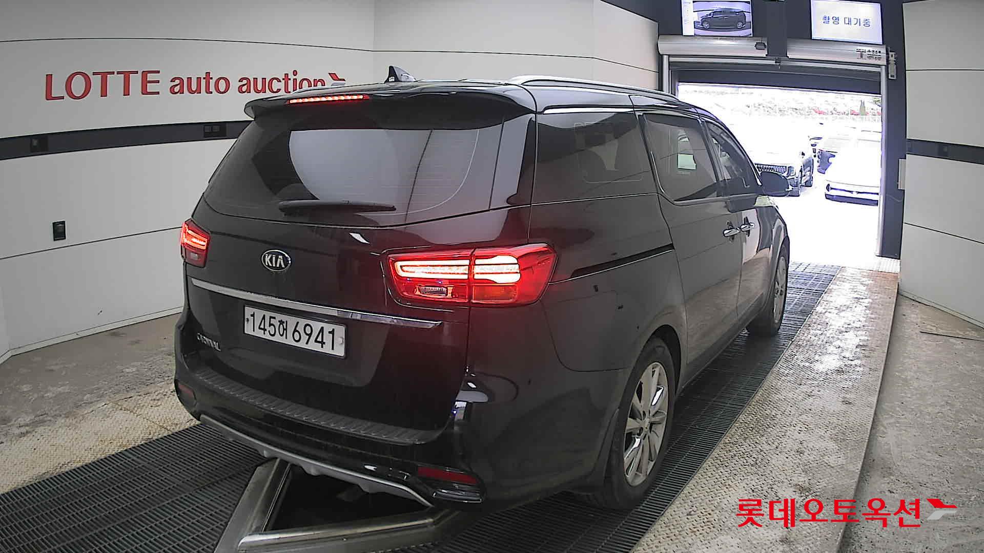 كيا نيو كارنيفال 2020 - صورة 18