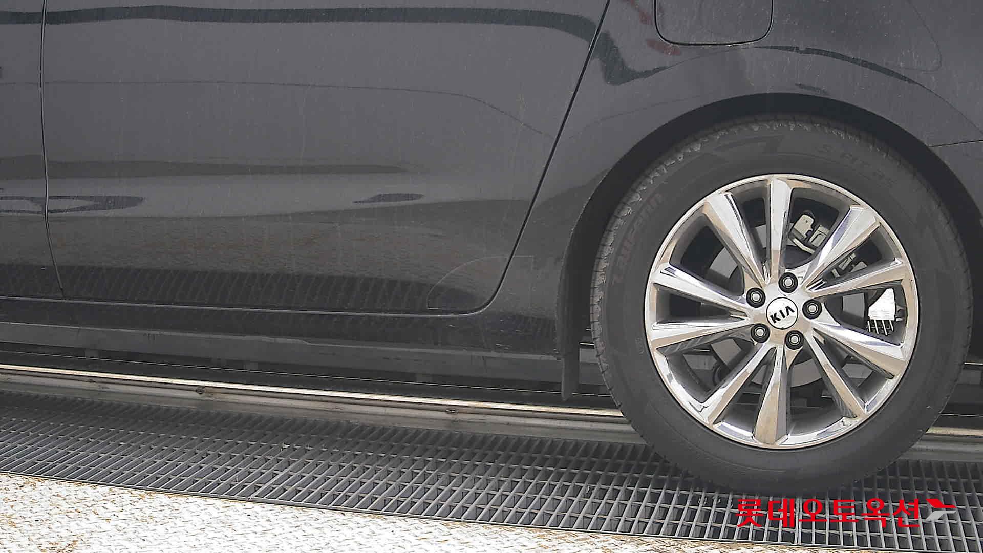 كيا نيو كارنيفال 2020 - صورة 26