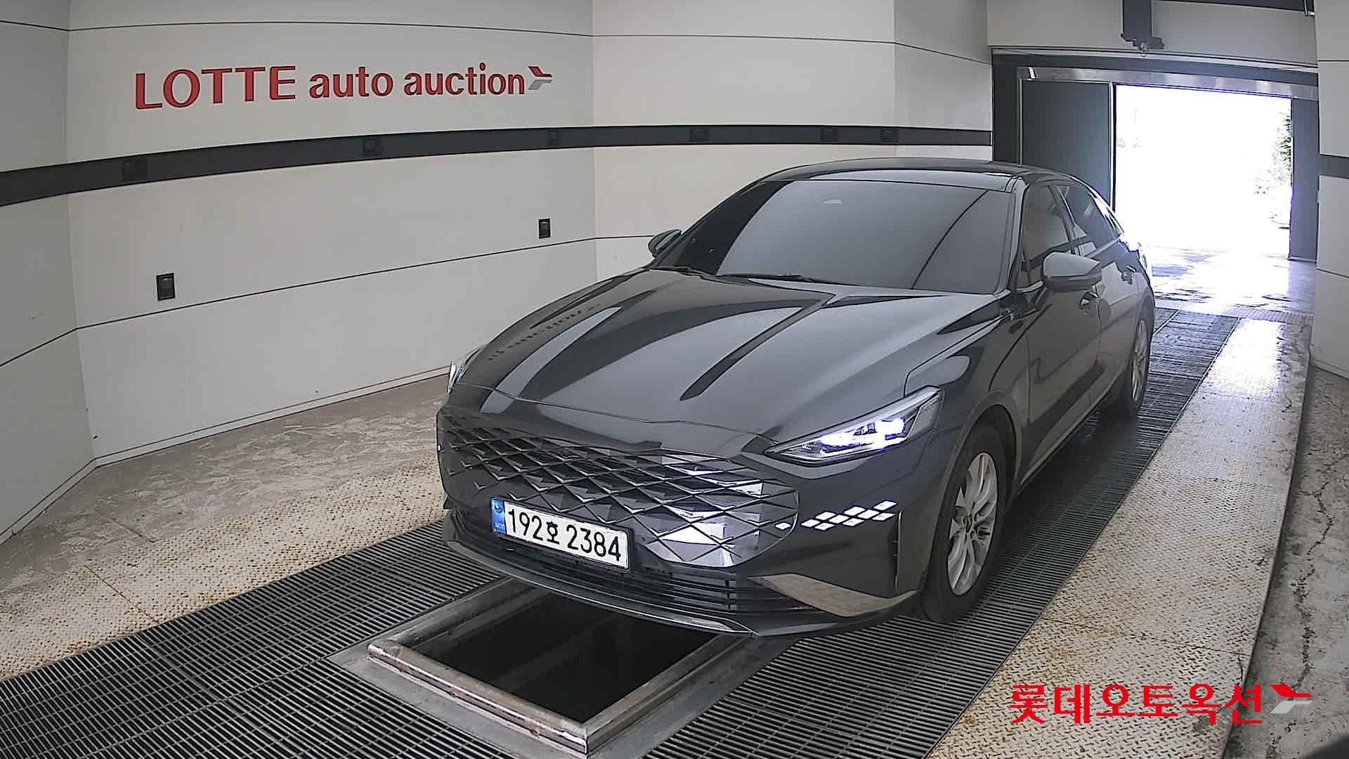 2022 - kia k8