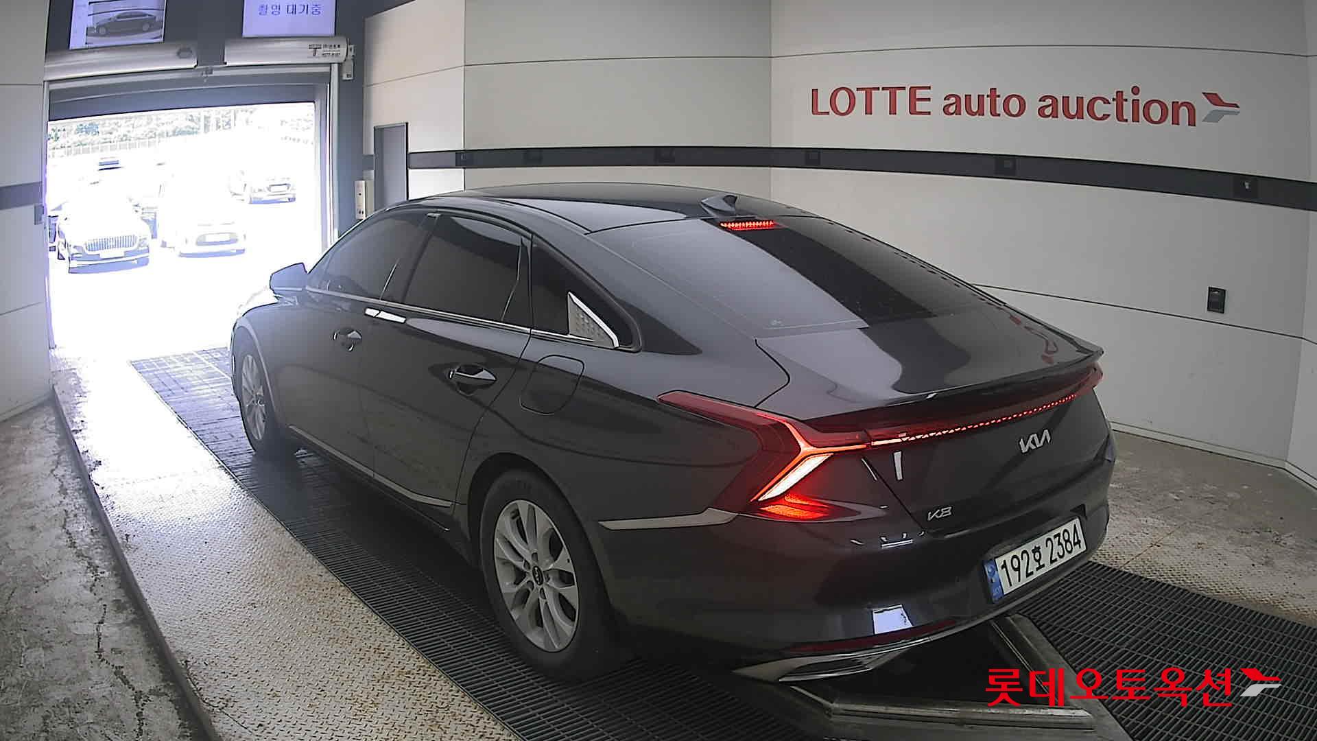 2022 - kia k8