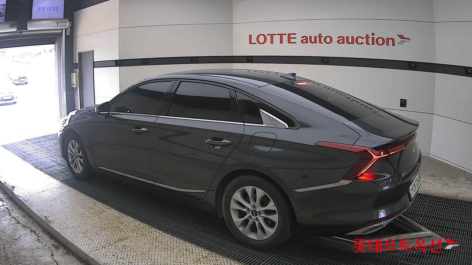 2022 - kia k8