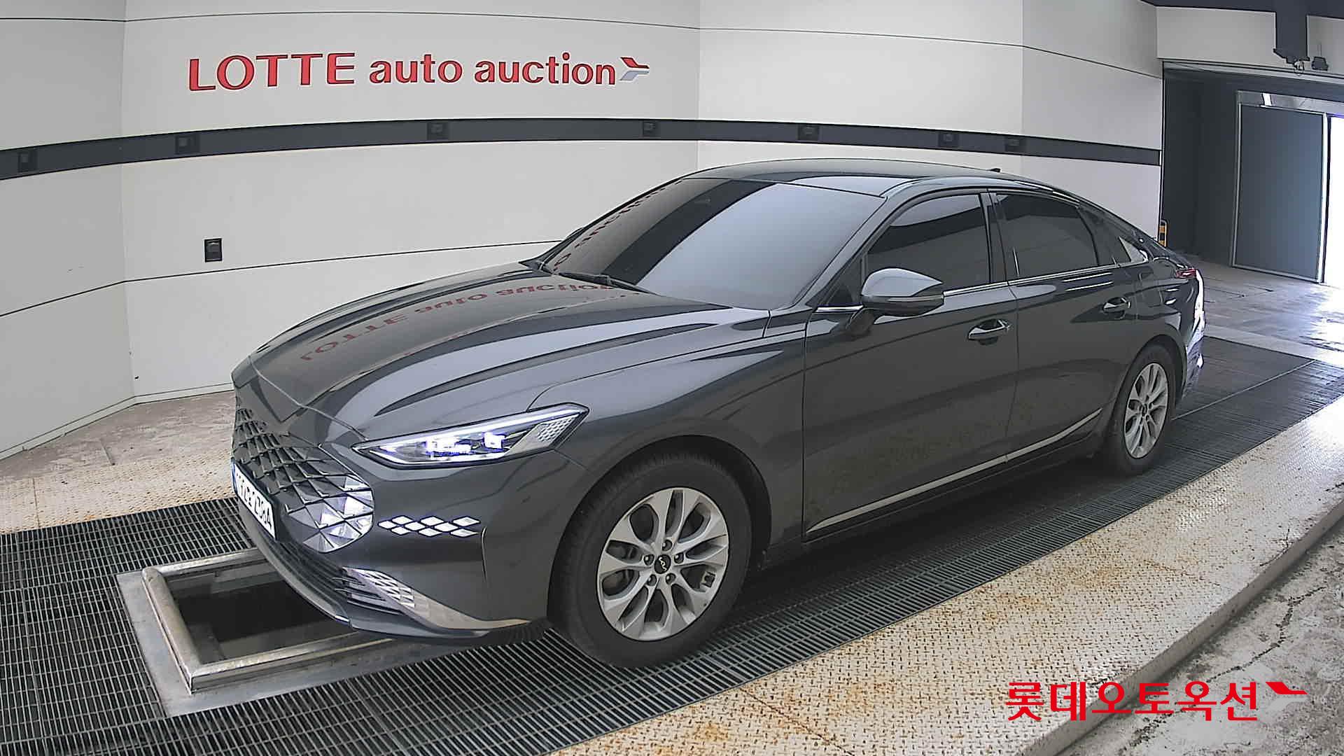 2022 - kia k8