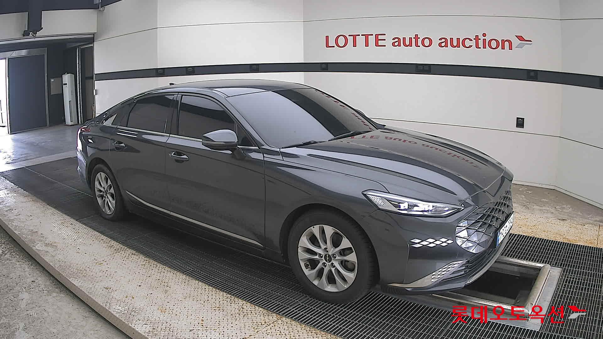 2022 - kia k8