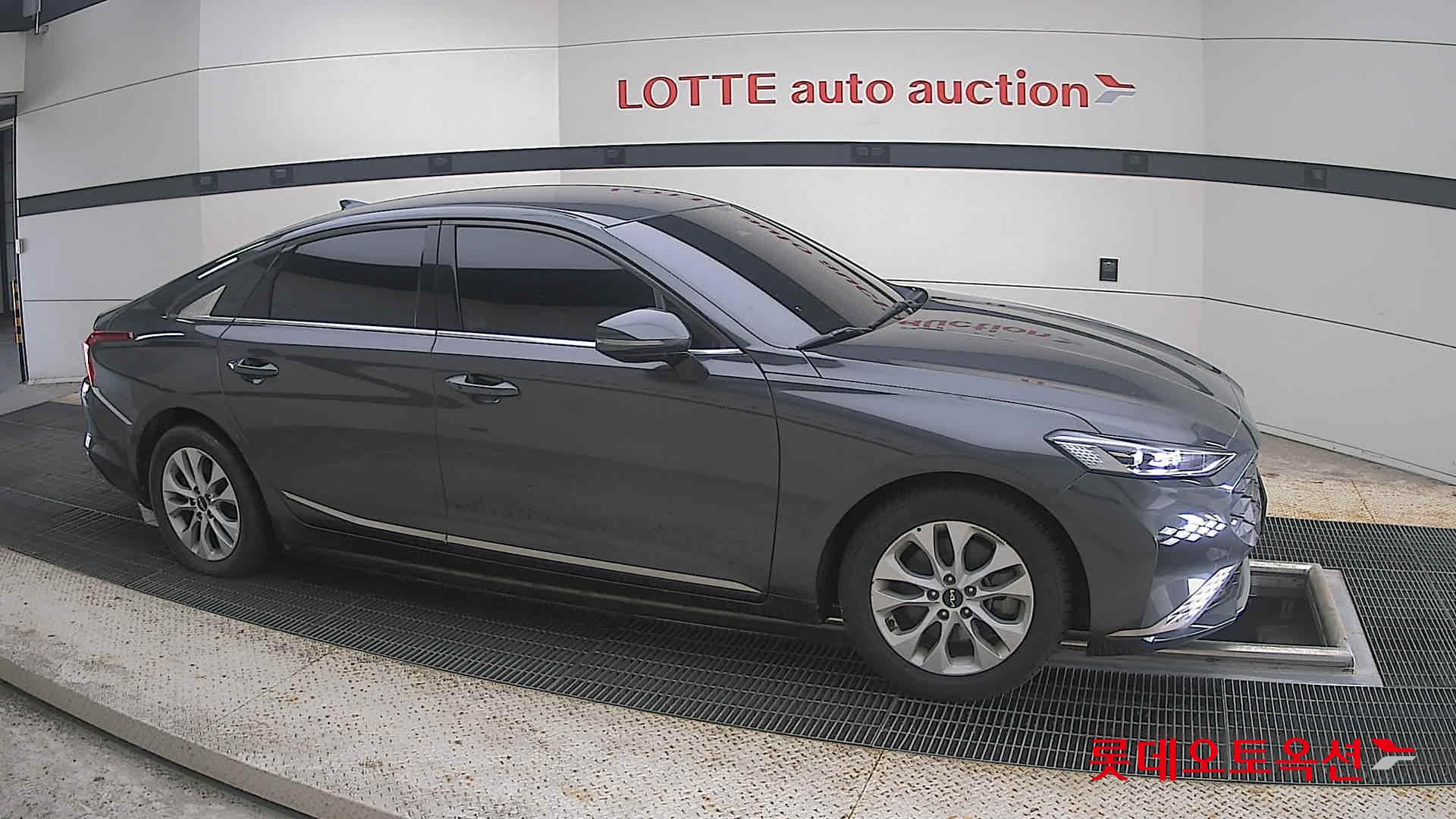 2022 - kia k8