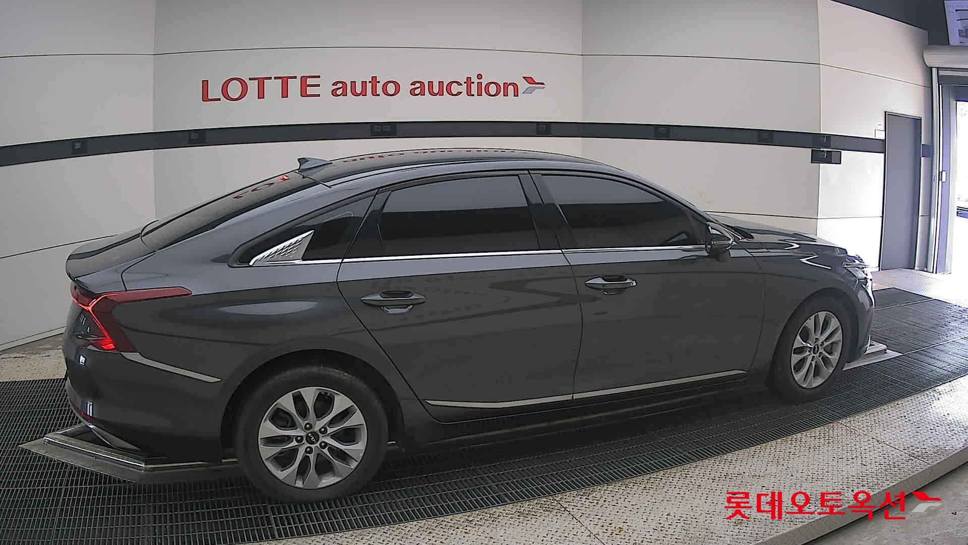 2022 - kia k8