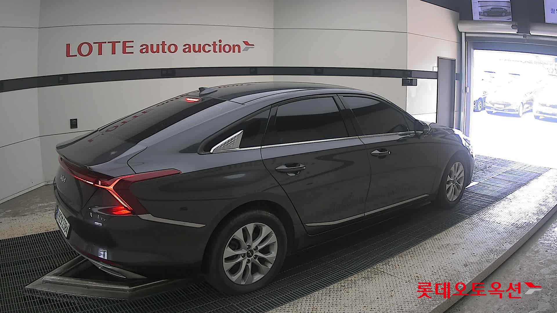 2022 - kia k8