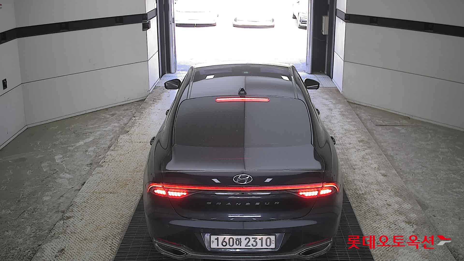 Hyundai Grandeur - 17