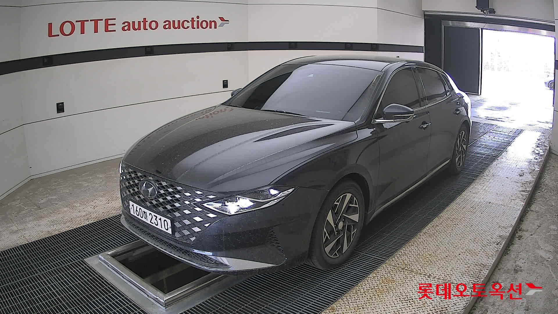 Hyundai Grandeur - 3