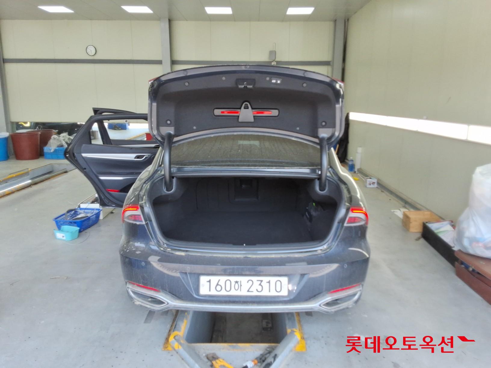 Hyundai Grandeur - 9