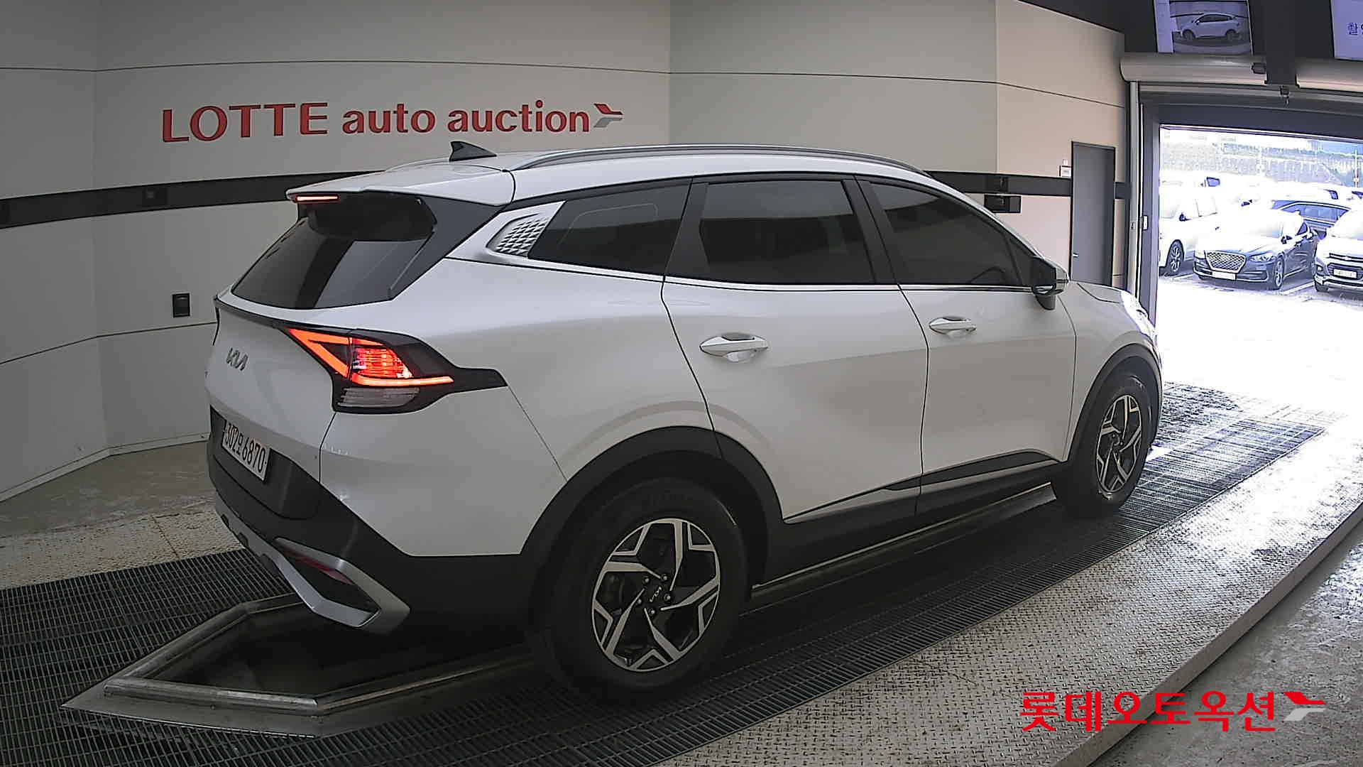 2023 - kia sportage