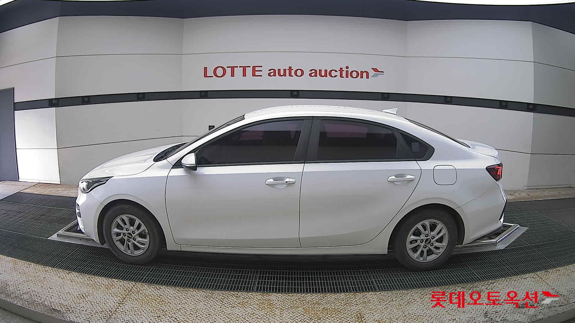 Kia K3 2020 - Image 13