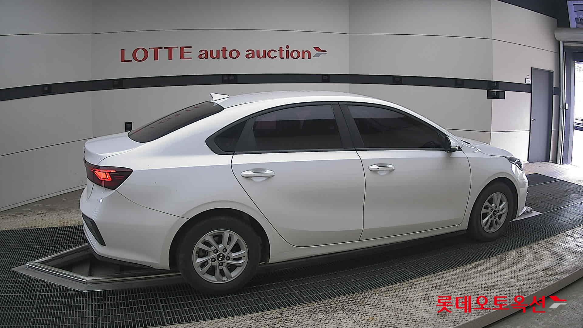 Kia K3 2020 - Image 20