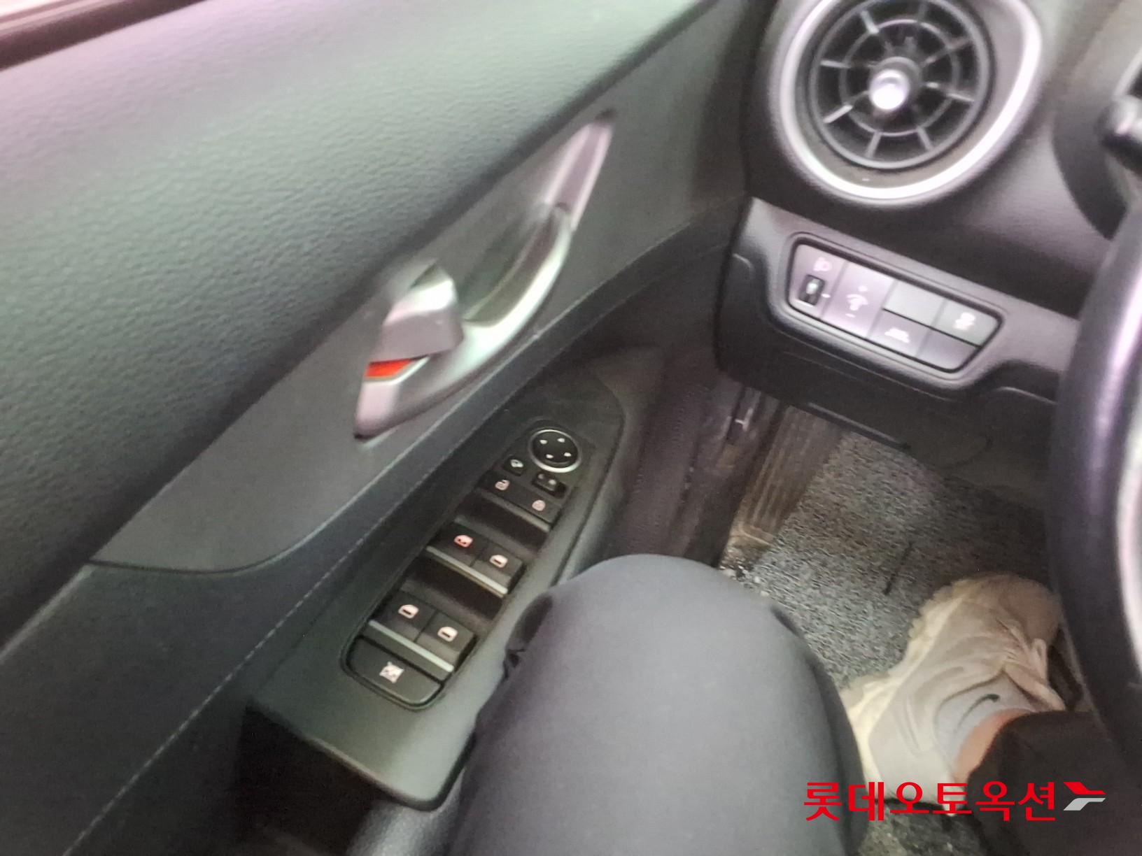 Kia K3 2020 - Image 29