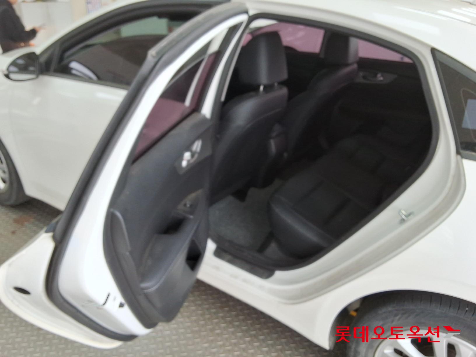 Kia K3 2020 - Image 38