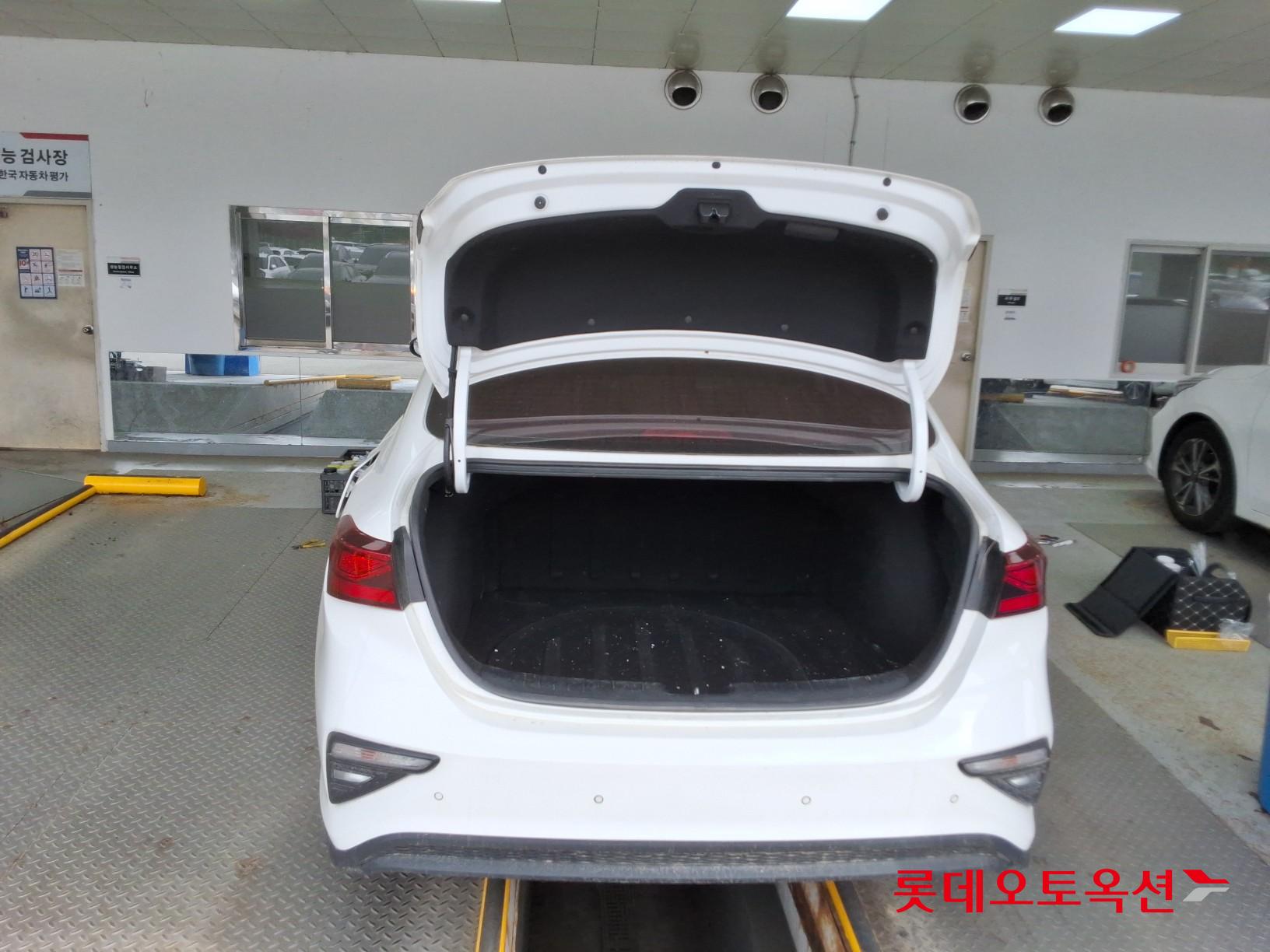 Kia K3 2020 - Image 9