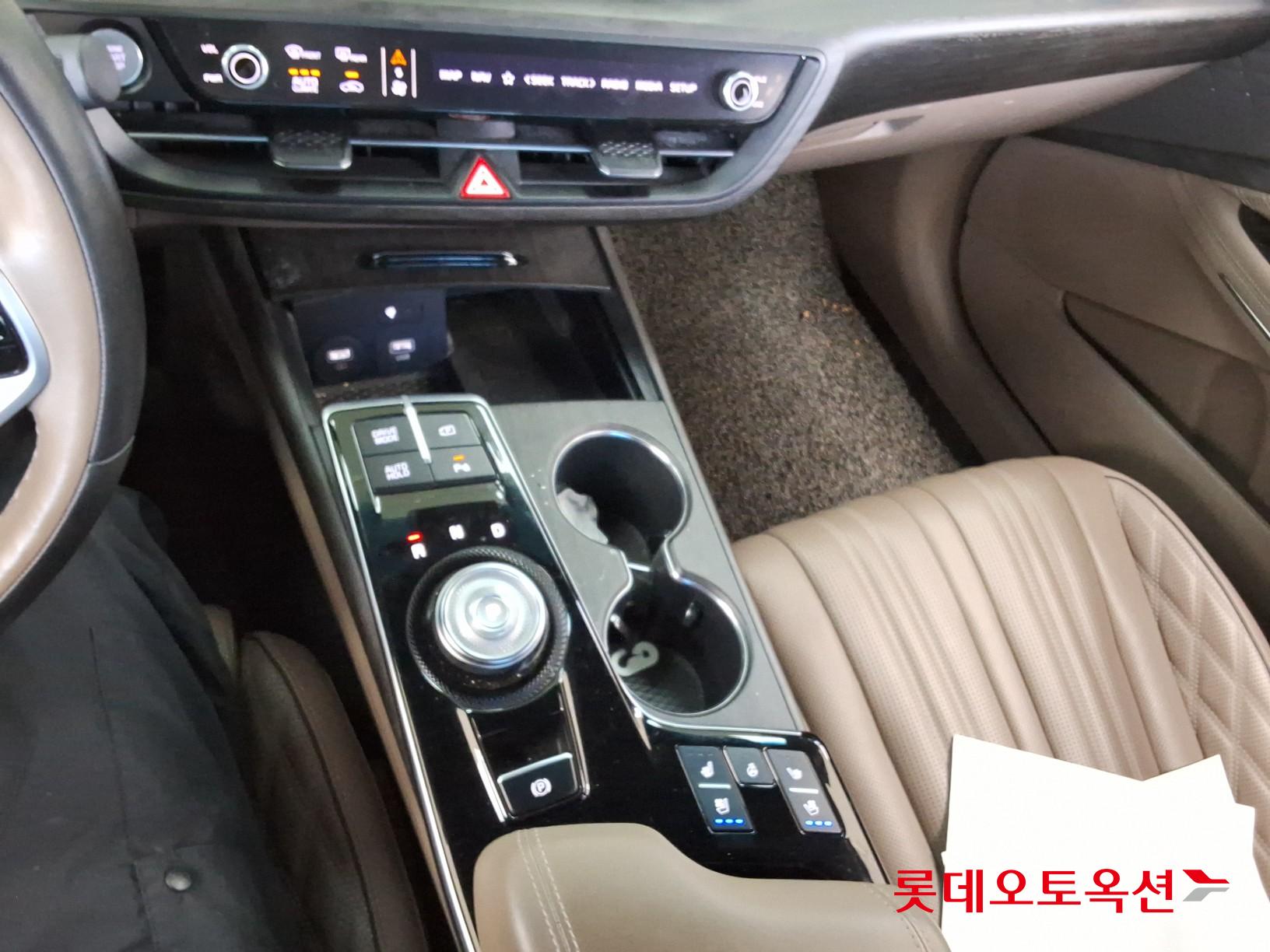 2022 - kia k8
