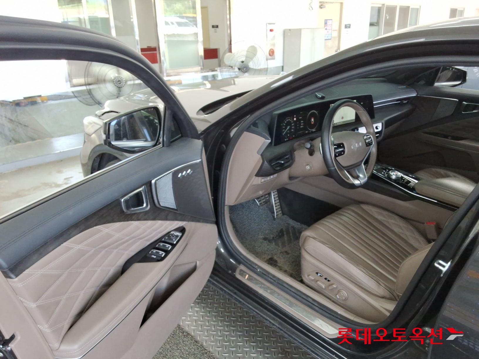 2022 - kia k8