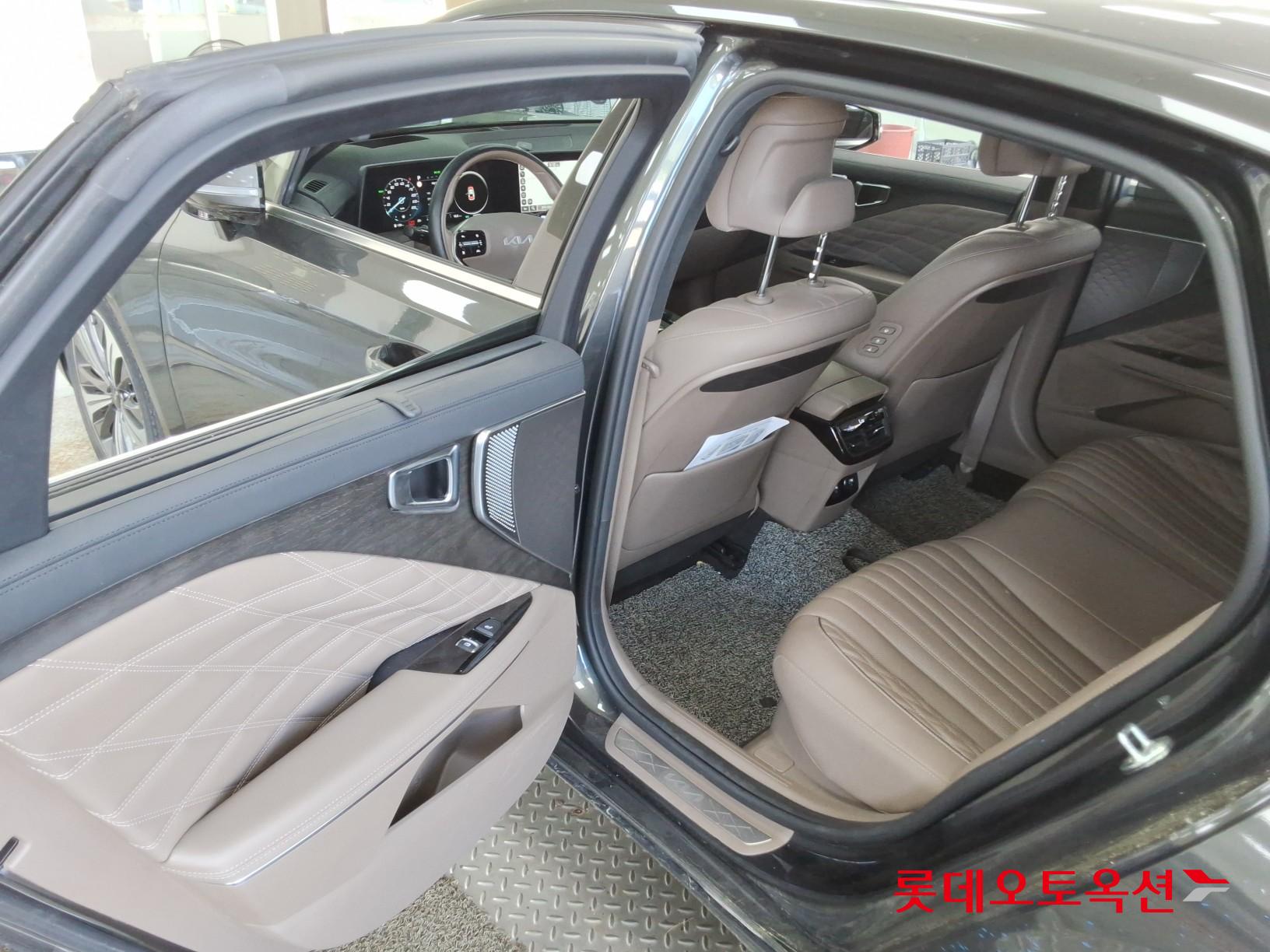 2022 - kia k8