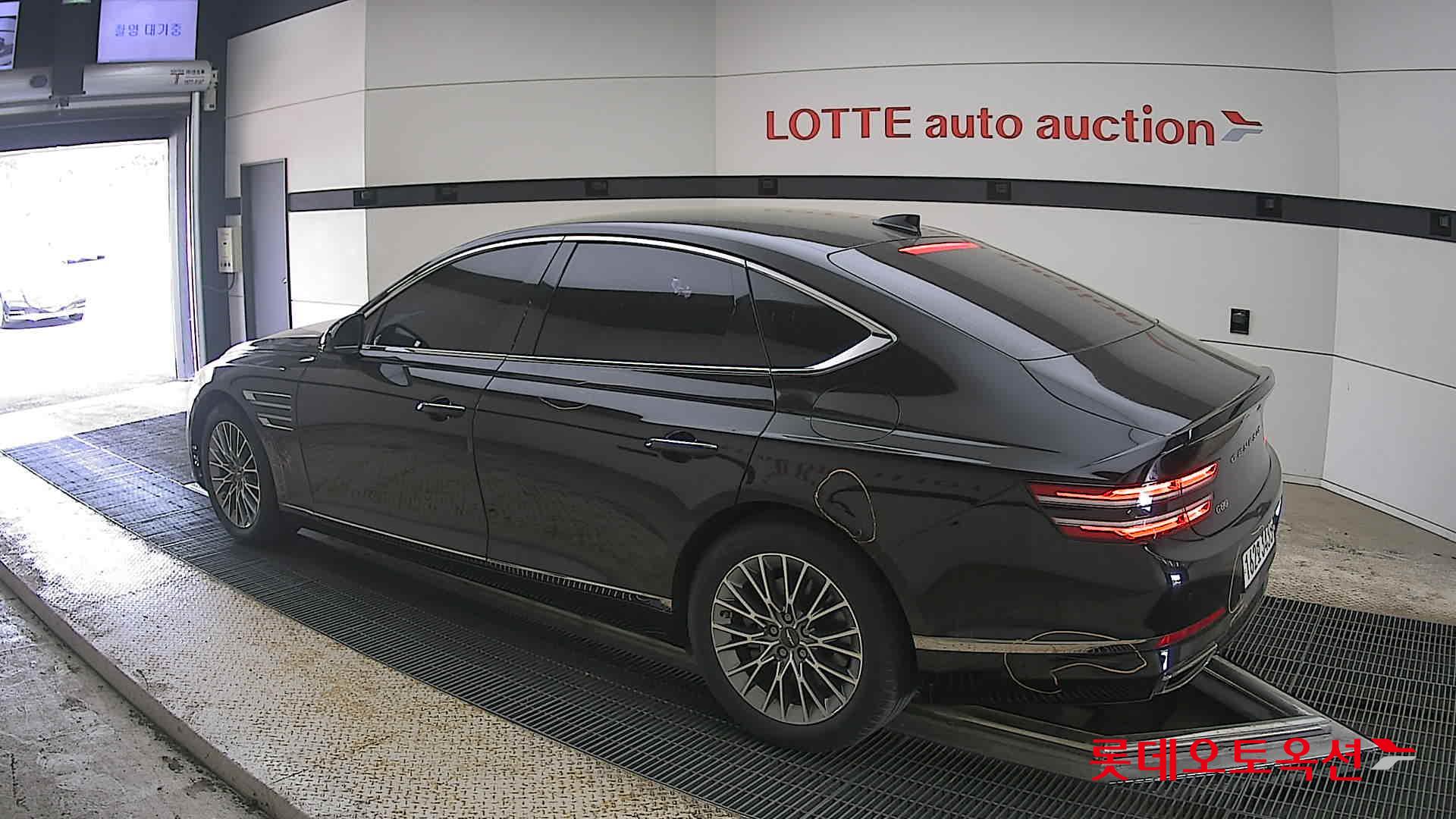 Genesis G80 - 15