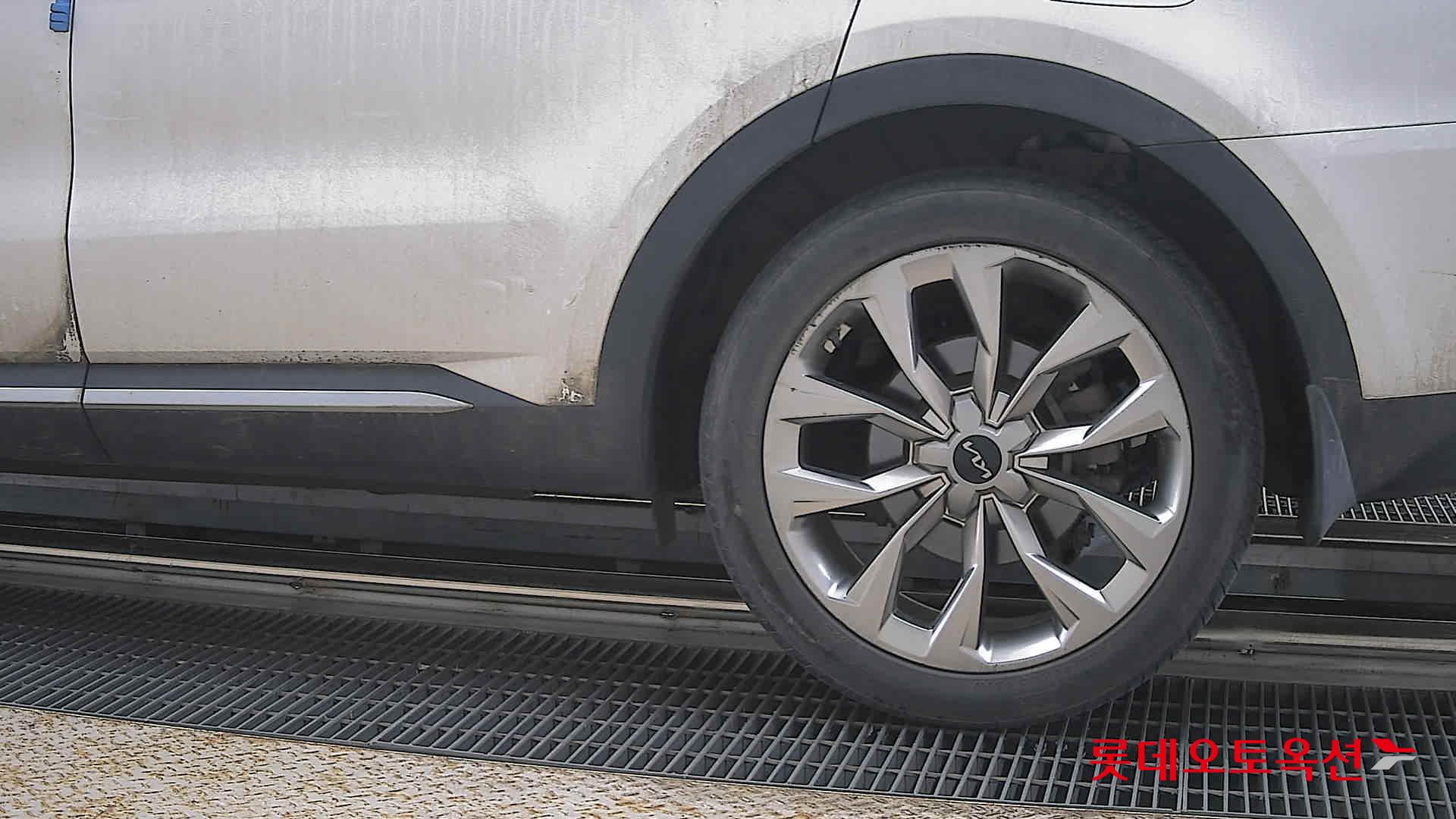 Kia Sorento - 26