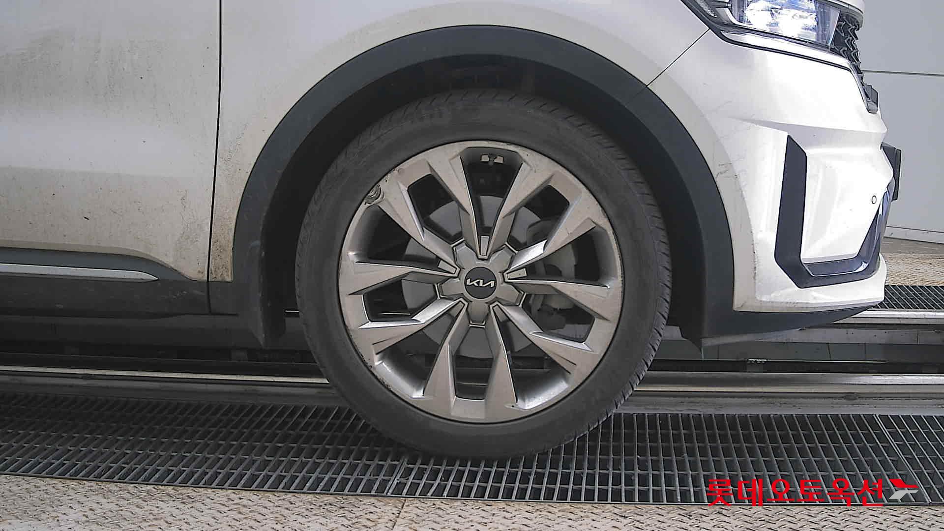 Kia Sorento - 27