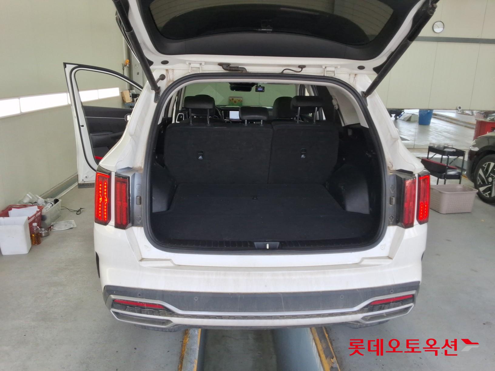 Kia Sorento - 9