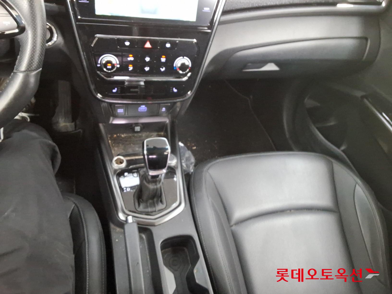 سانج يونج تيفولي 2020 - صورة 35