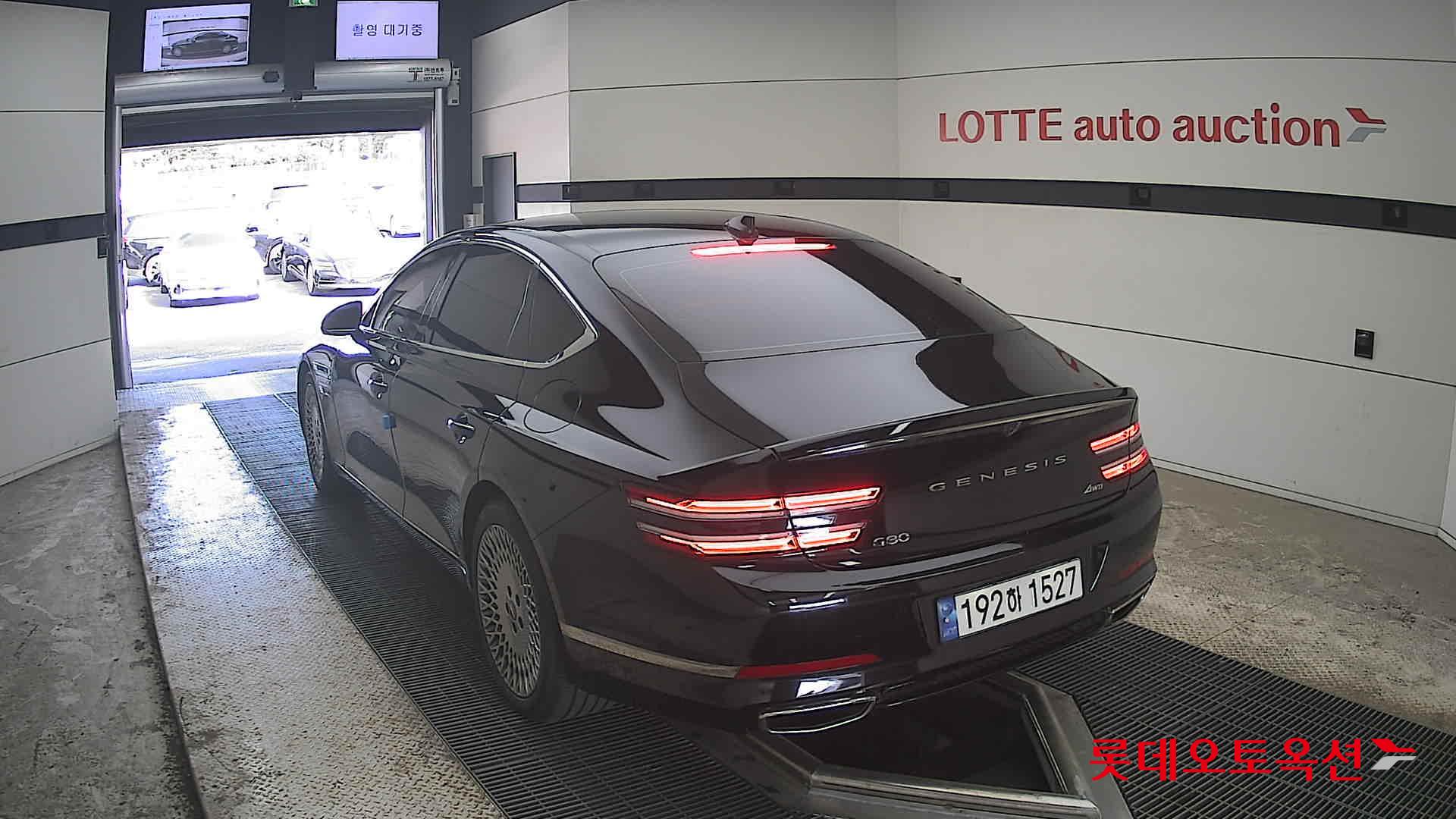 Genesis G80 - 16