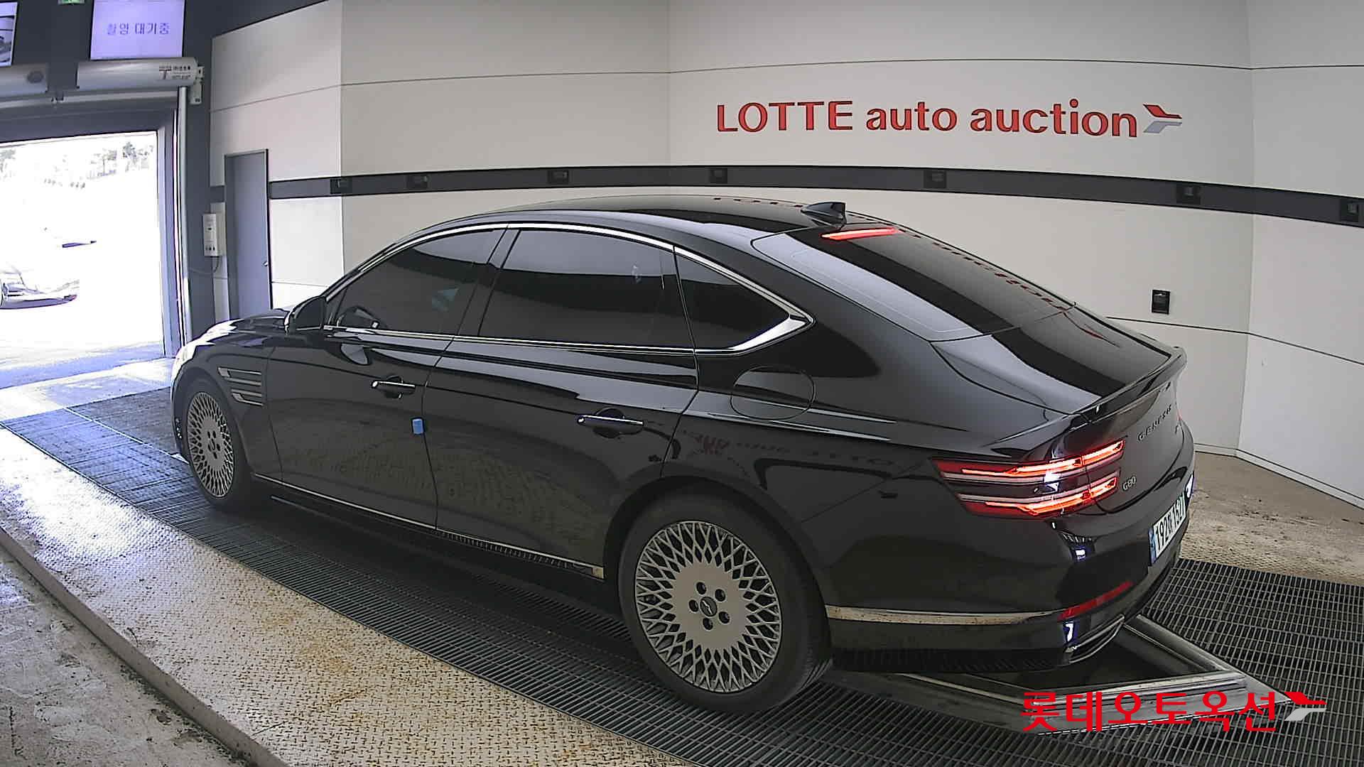 Genesis G80 - 15