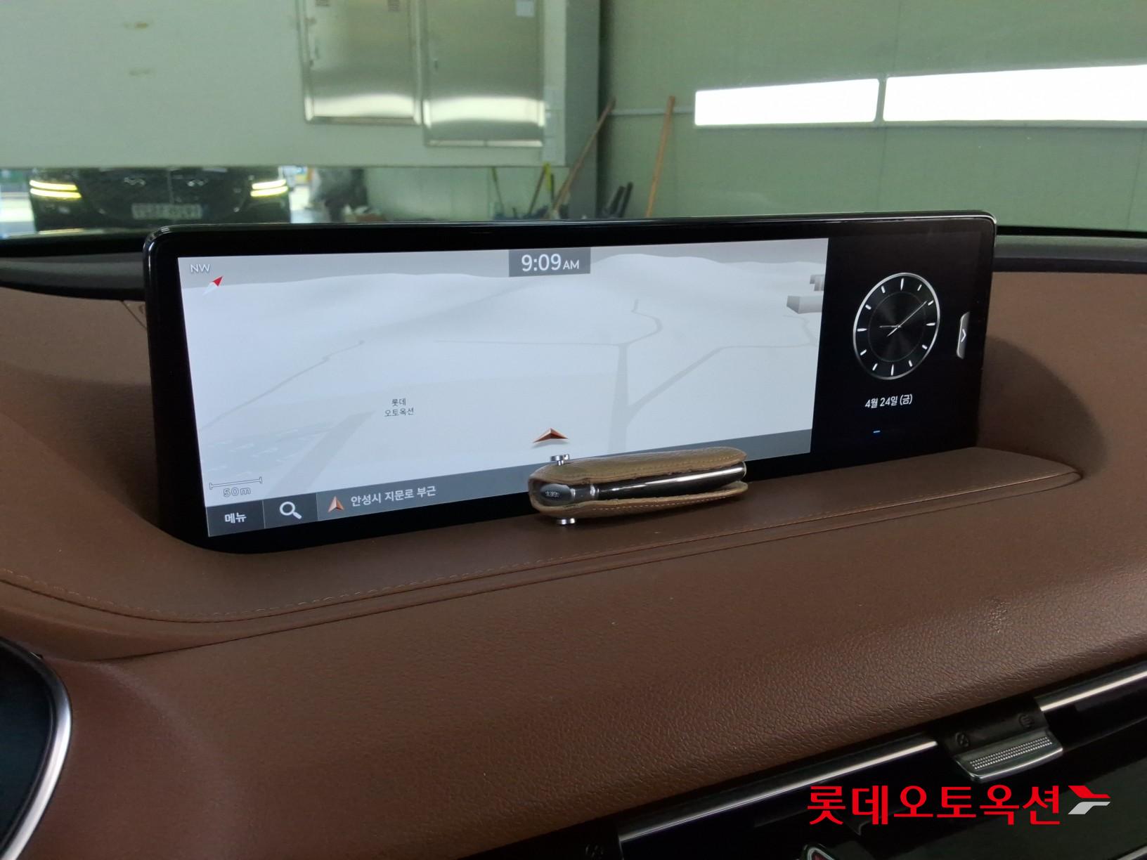 Genesis G80 - 32