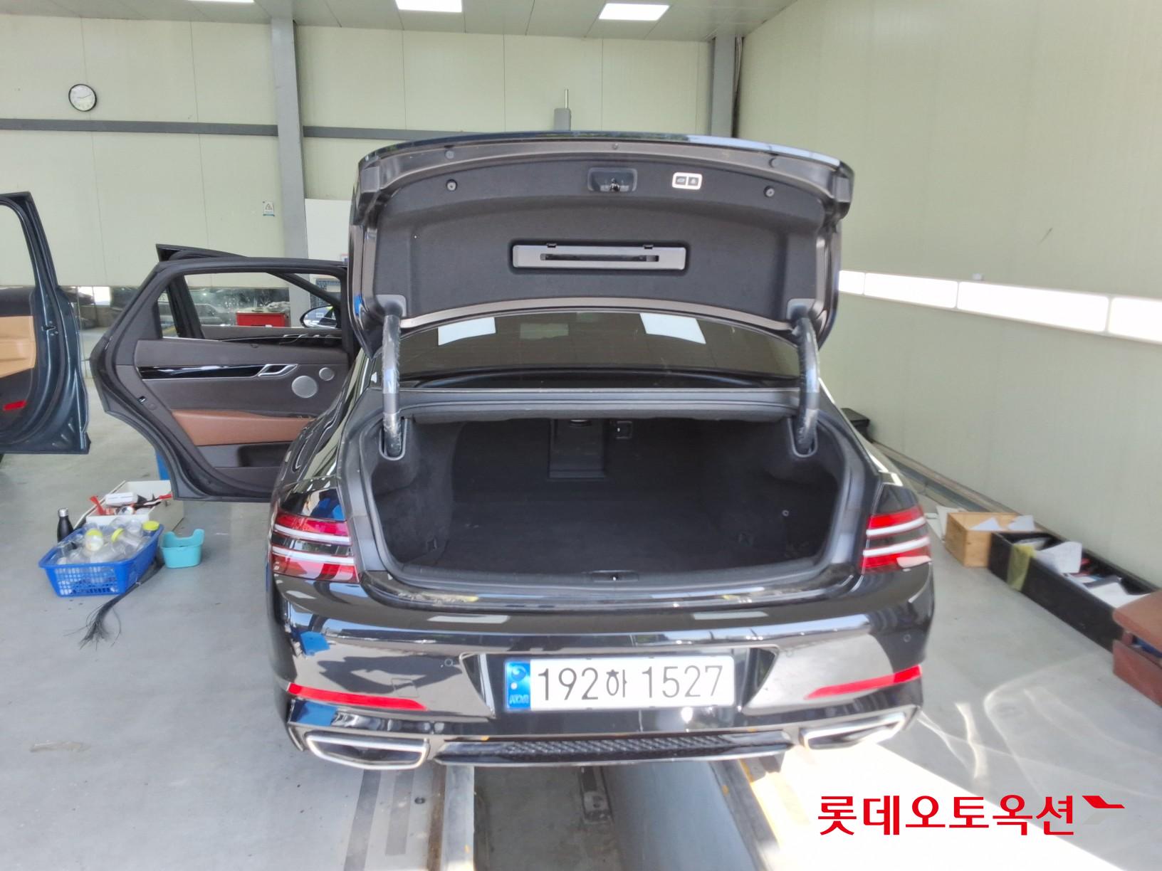 Genesis G80 - 9