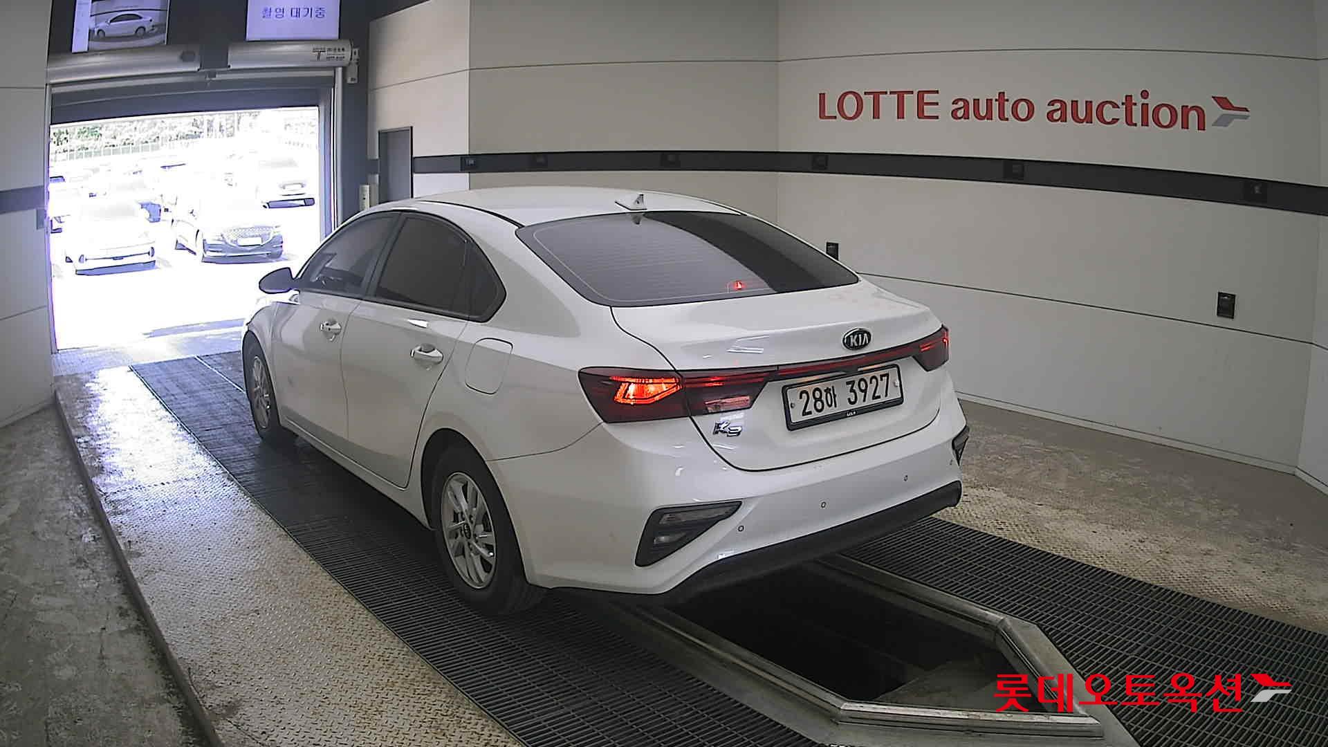 Kia K3 - 4