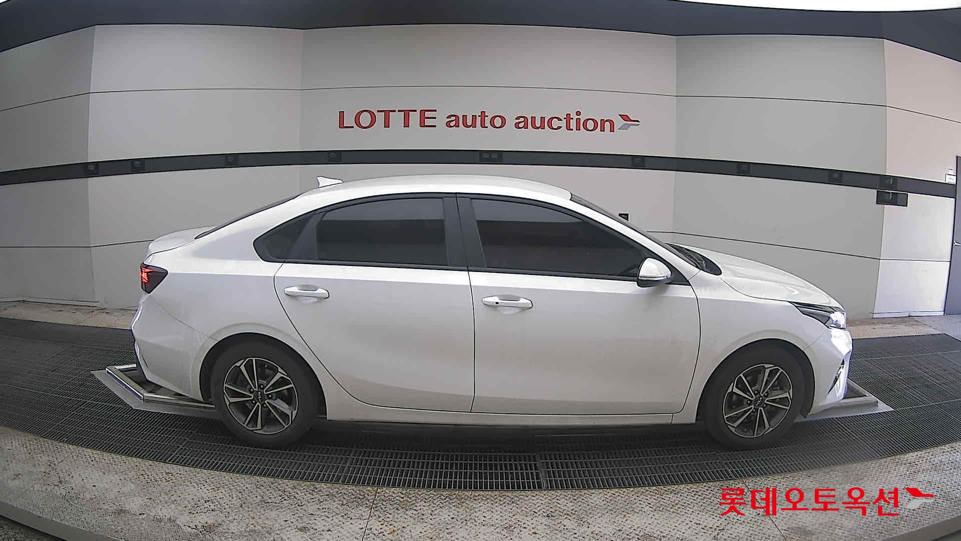 Kia K3 - 21