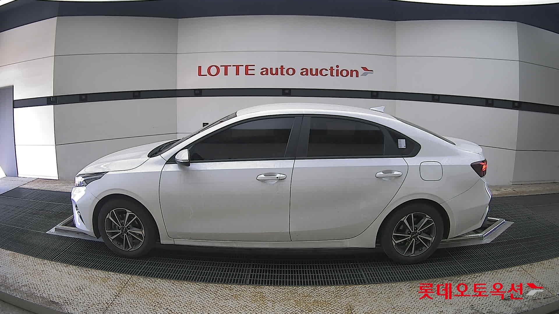 Kia K3 - 13