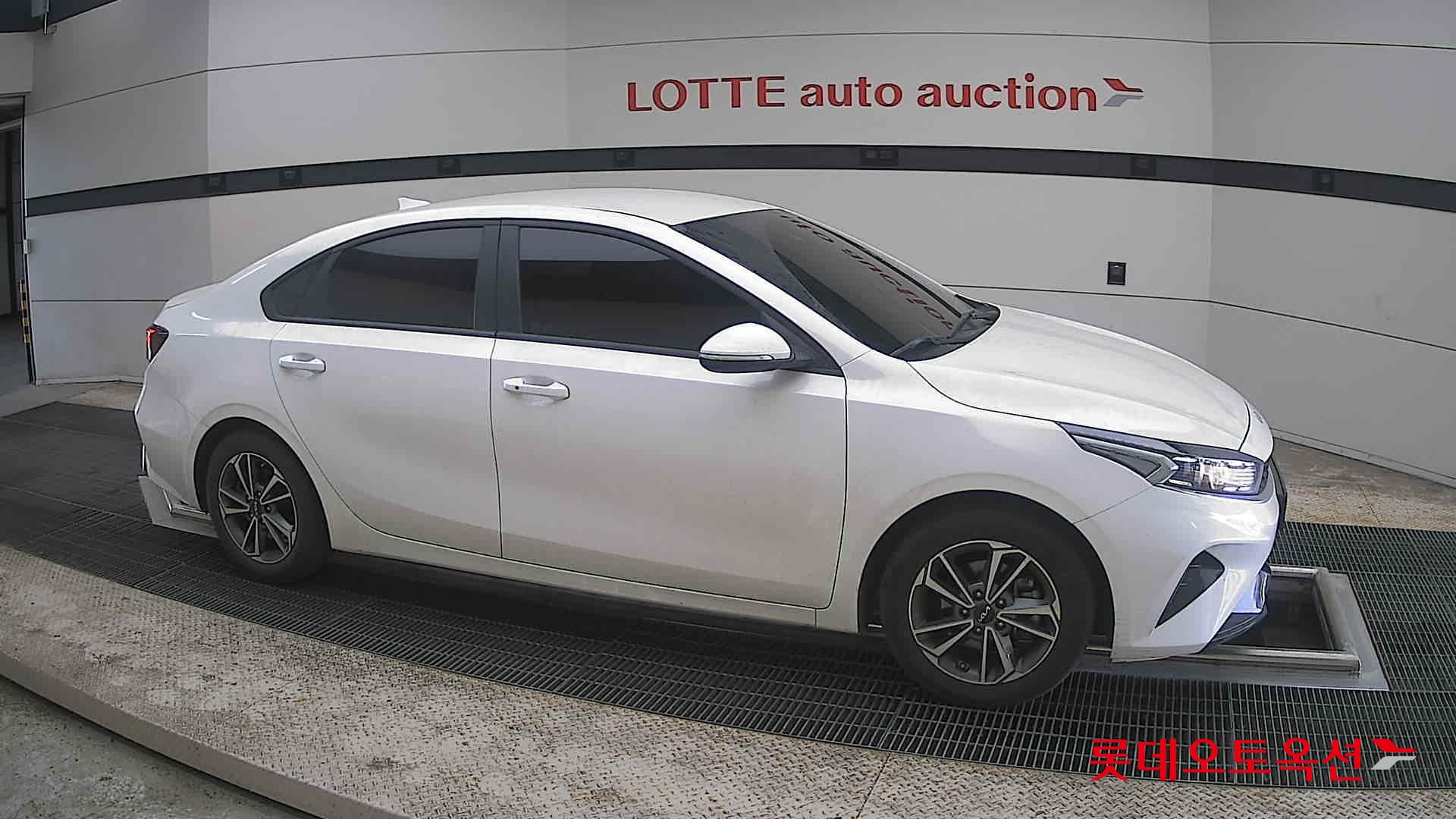 Kia K3 - 22