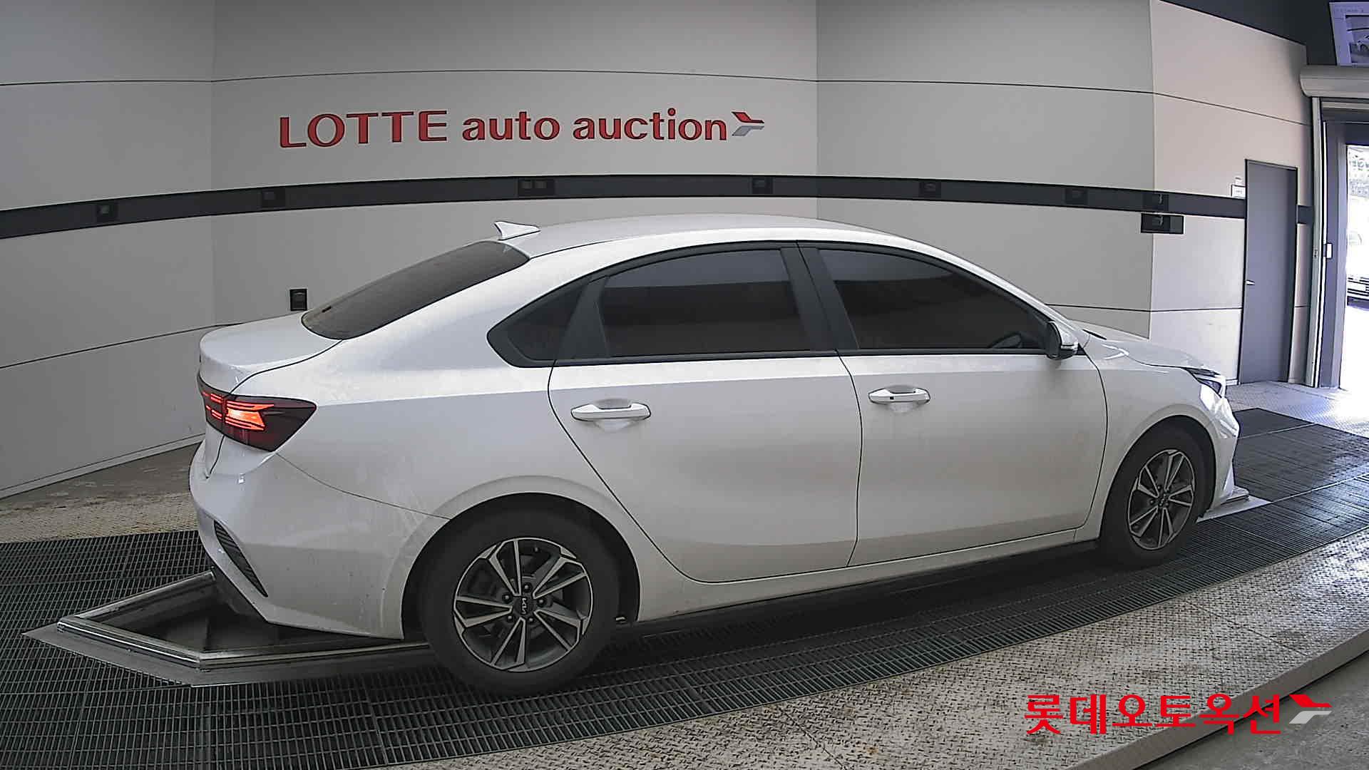 Kia K3 - 20