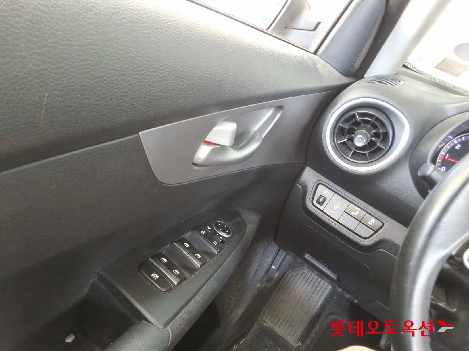 Kia K3 - 29